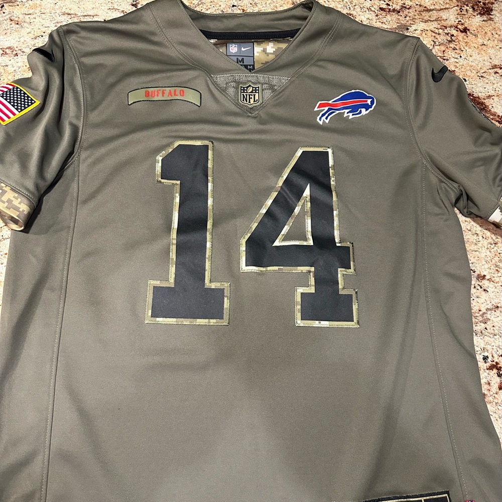 DIGGS camo football jersey. NEW without tags